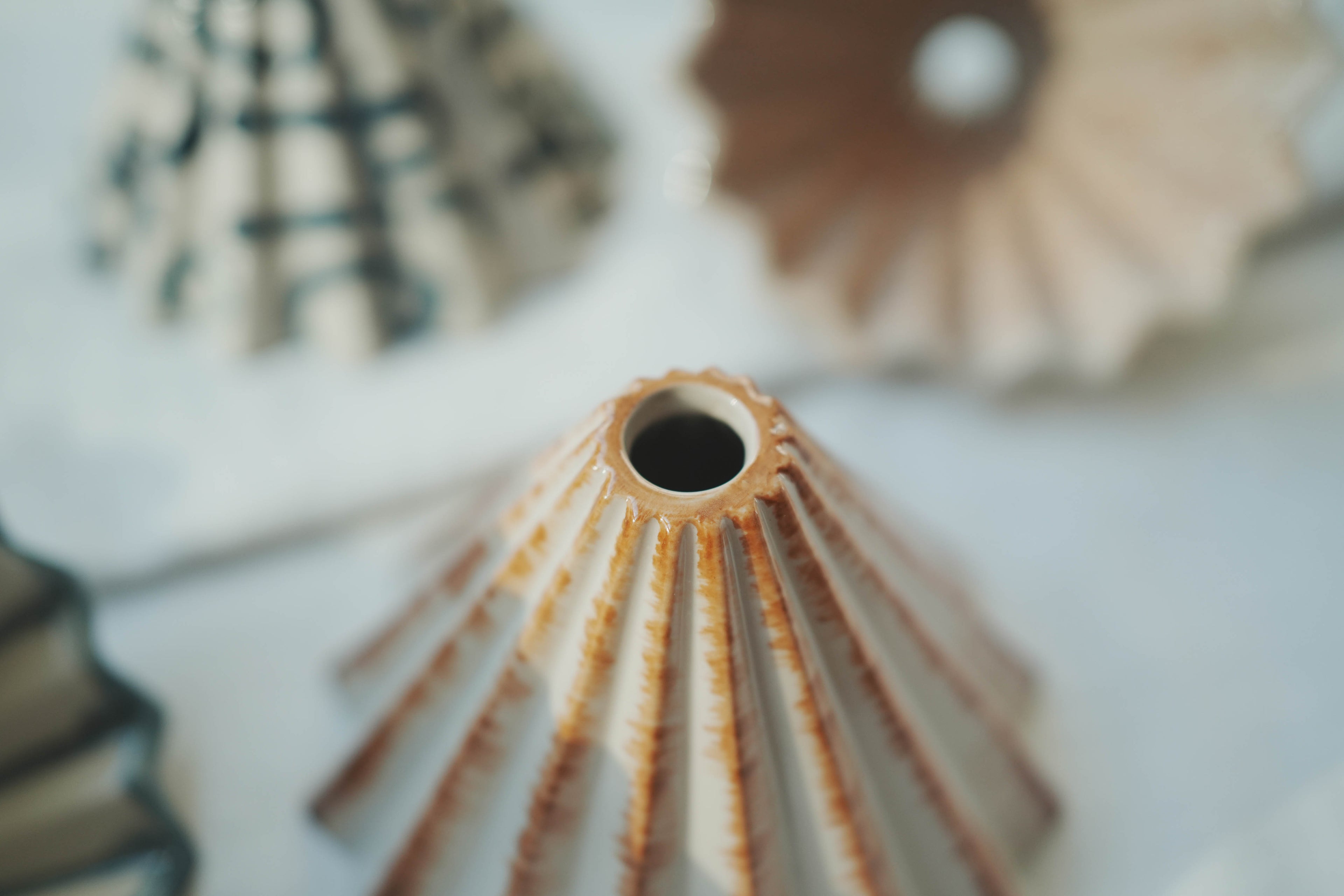 咖啡手沖架_泰國職人作品摺紙濾杯_c咖啡色直刷紋