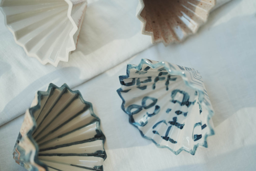 咖啡手沖架_泰國職人作品摺紙濾杯_b靛藍色亂文字母