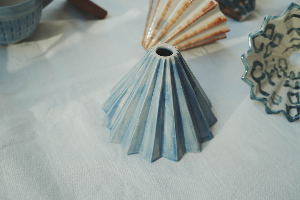 咖啡手沖架_泰國職人作品摺紙濾杯_e淺水藍不規則素色