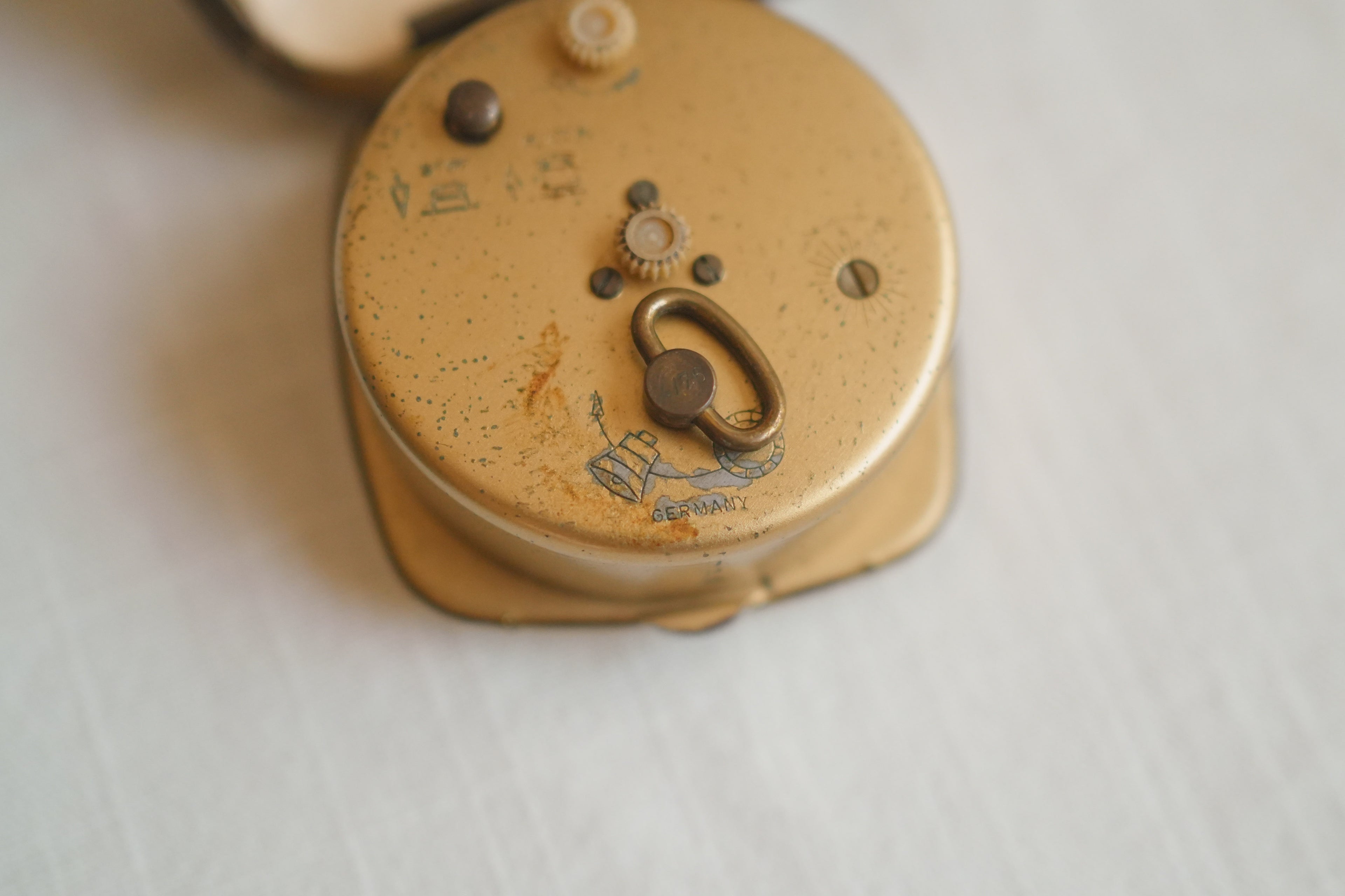 古董＿皮件旅行機械鬧鐘