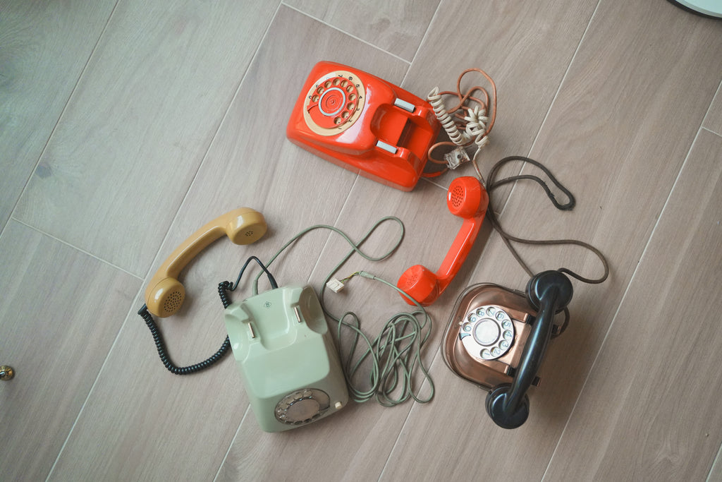 古董_德國 Hagenuk 雙色拼接機械電話 (鼠尾草綠 x 芥末黃)