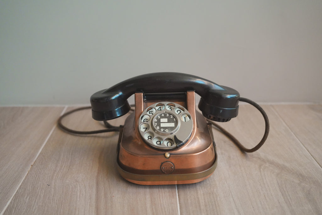 古董_哥本哈根的聲音：丹麥 KTAS D30 銅身電話