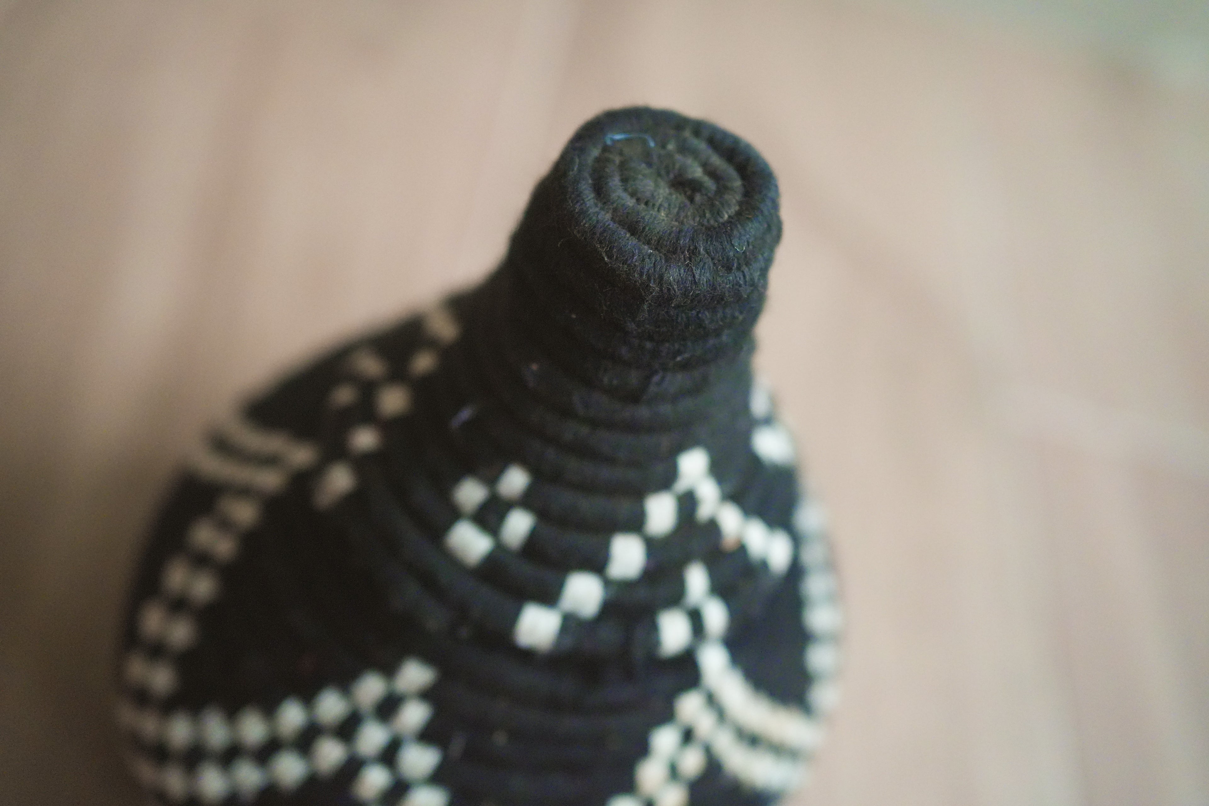 北非手工藝【A】Smal 草編彩織置物籃 (帶蓋)_大菱形_黑