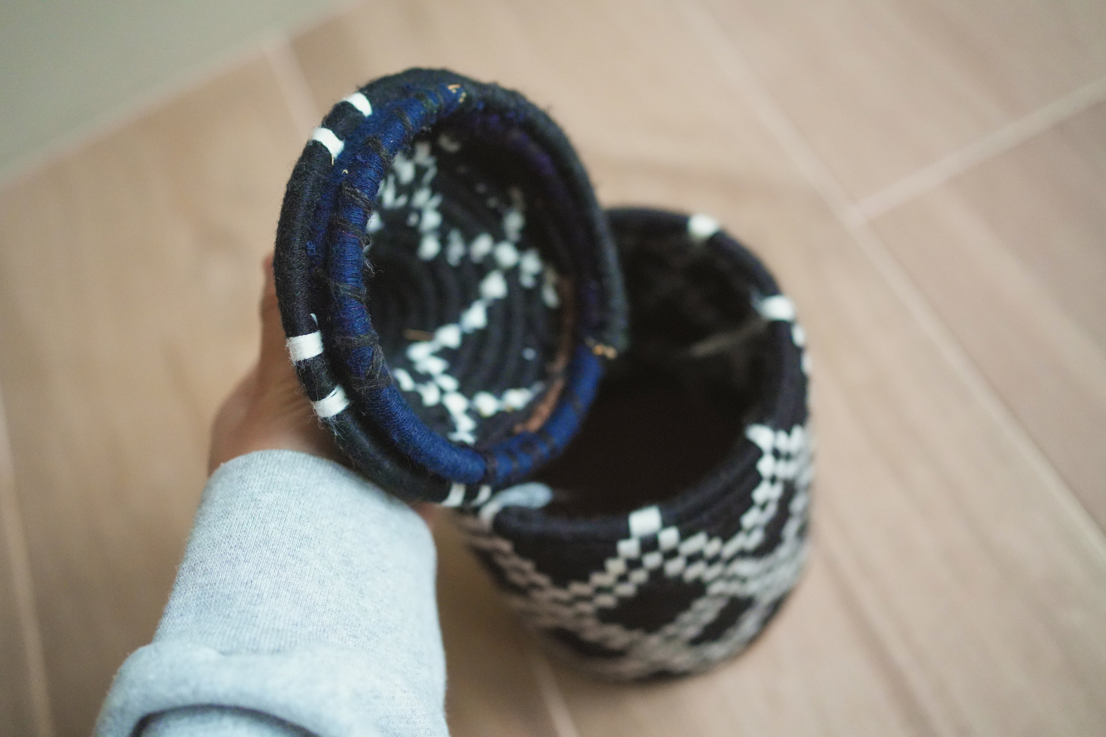 北非手工藝【C】Smal 草編彩織置物籃 (帶蓋)_大菱形_黑