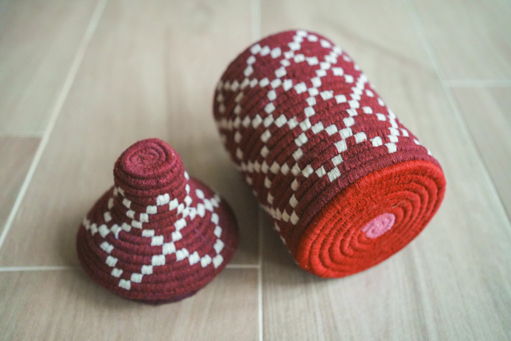 北非手工藝【D】Smal 草編彩織置物籃 (帶蓋)_菱格_深紅